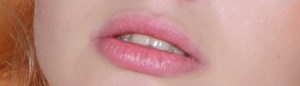 Close-Up-Girl-Lips_Blonde-Girl